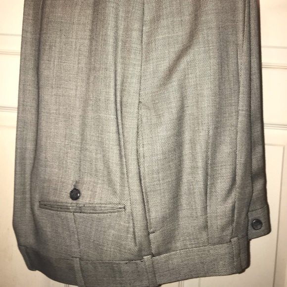 🔥 Bundle of 4 men’s pants 💥pre loved - Picture 4 of 8